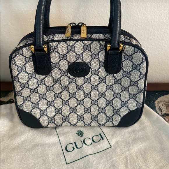 AUTHENTIC VINTAGE GUCCI Navy Monogram GG BAG 80’s W/GUCCI Dustbag Excellent Cond - Picture 3 of 14